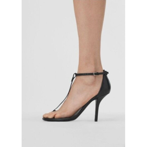 Authentic Burberry Women Black STEFANIE Toe-Ring Leather Stiletto Sandals  US 7 - Picture 2 of 16